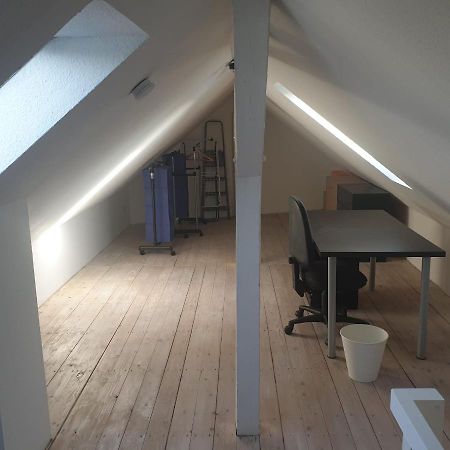 45 M² Maisonette-Wohnung In Uni-/Hauptbahnhofnaehe 뒤스부르크 외부 사진