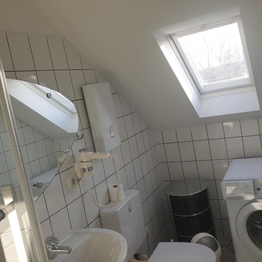45 M² Maisonette-Wohnung In Uni-/Hauptbahnhofnaehe 뒤스부르크 외부 사진