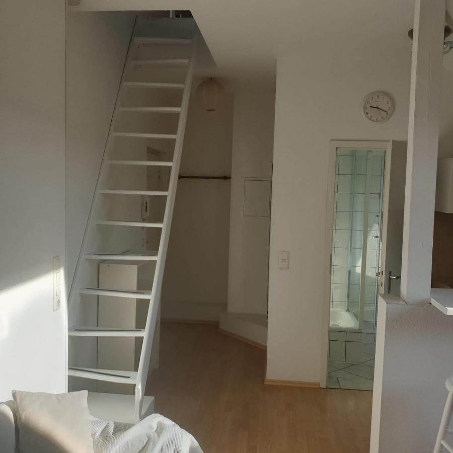 45 M² Maisonette-Wohnung In Uni-/Hauptbahnhofnaehe 뒤스부르크 외부 사진