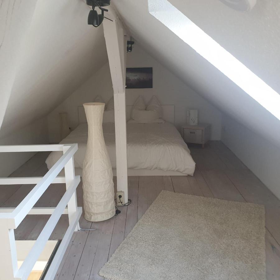 45 M² Maisonette-Wohnung In Uni-/Hauptbahnhofnaehe 뒤스부르크 외부 사진